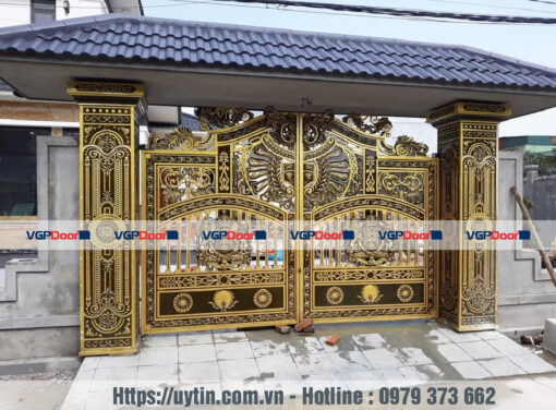 Đúc cổng nhôm bmt